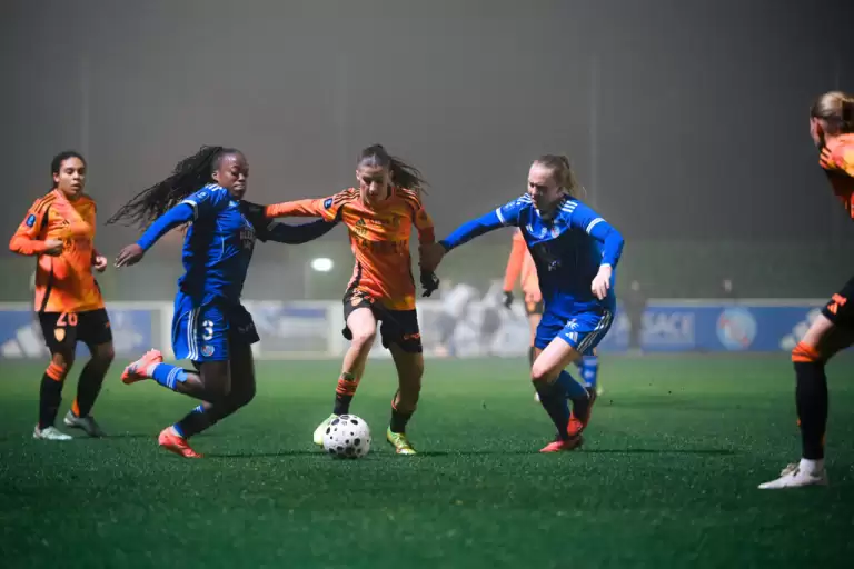 近乎完美的一周：女足巴黎FC遭遇顽强阻击，客场战平斯特拉斯堡