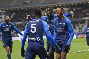 巴黎FC时隔46年重返法甲 欧洲首富收购打造首都足球新格局